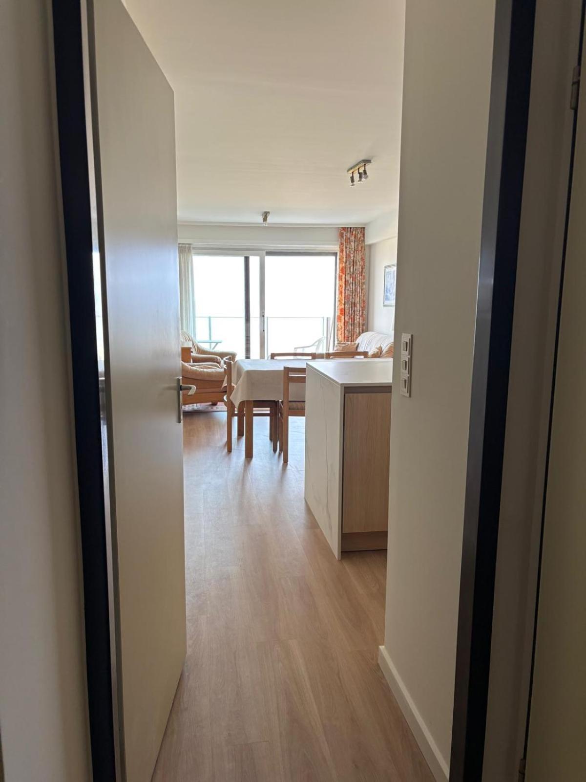 Seagull, Ruim En Volledig Vernieuwd Appartement Met Zeezicht In Westende Middelkerke Esterno foto