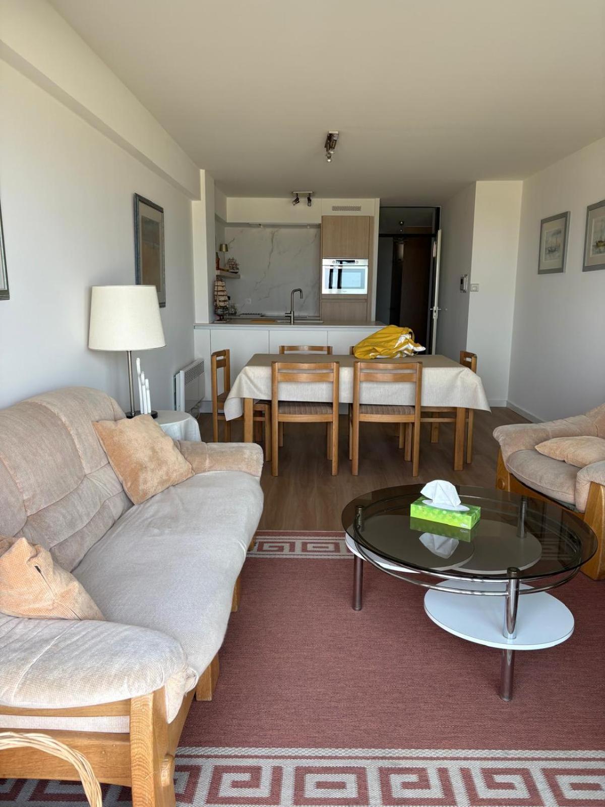 Seagull, Ruim En Volledig Vernieuwd Appartement Met Zeezicht In Westende Middelkerke Esterno foto